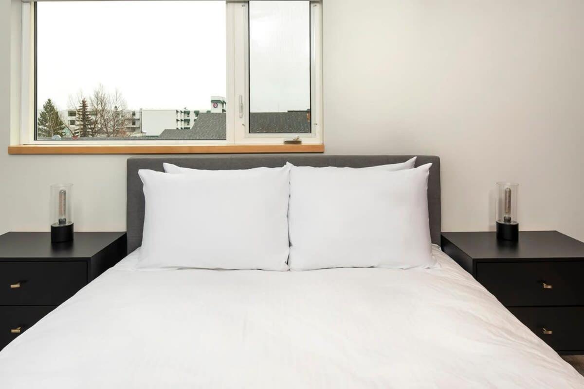 Nn - The Flame - Downtown 1-Bed 2-Bath Villa Whitehorse Esterno foto