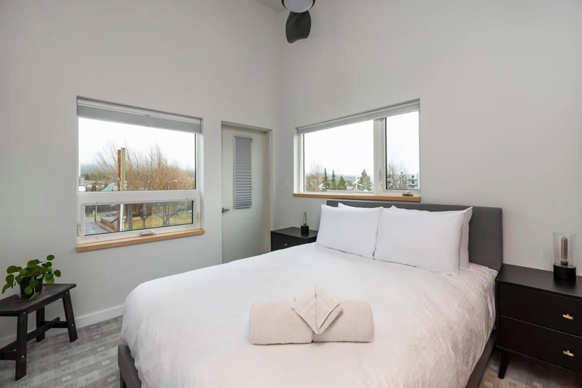 Nn - The Flame - Downtown 1-Bed 2-Bath Villa Whitehorse Esterno foto