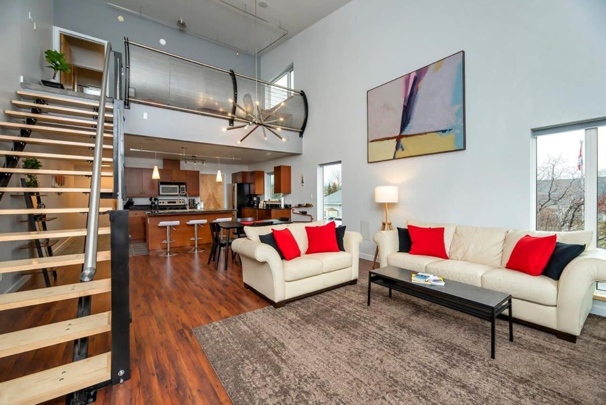 Nn - The Flame - Downtown 1-Bed 2-Bath Villa Whitehorse Esterno foto